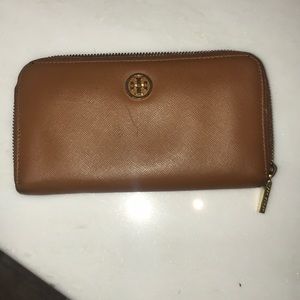 Tory Burch wallet